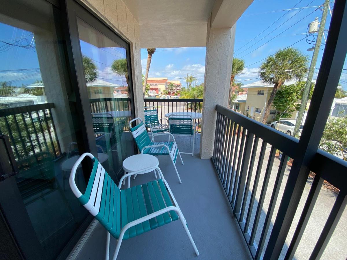 All Seasons Vacation Resort By Liberte Madeira Beach Exterior photo