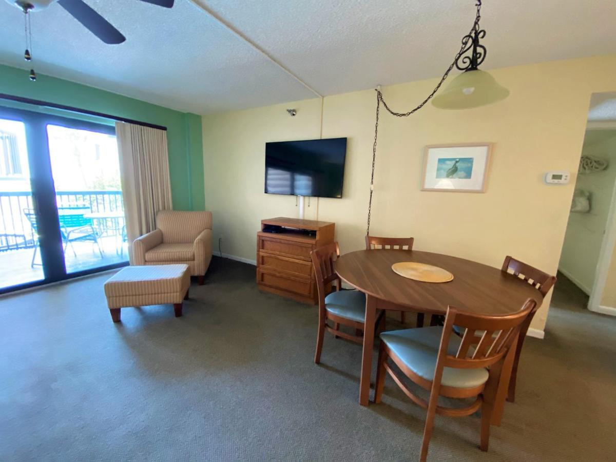 All Seasons Vacation Resort By Liberte Madeira Beach Exterior photo