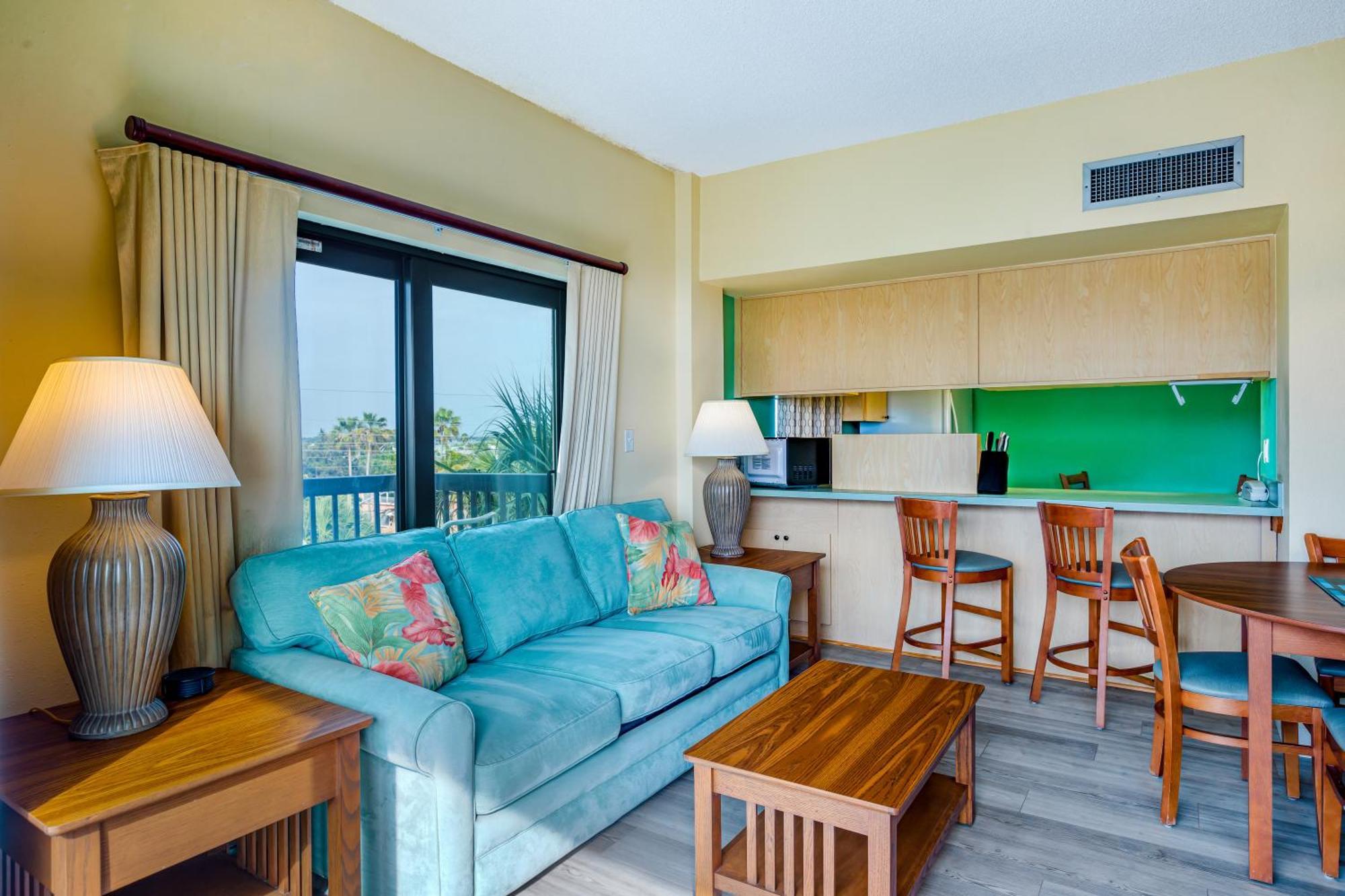 All Seasons Vacation Resort By Liberte Madeira Beach Exterior photo